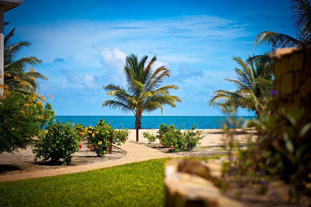 Los Porticos Villas Placencia Exteriör bild